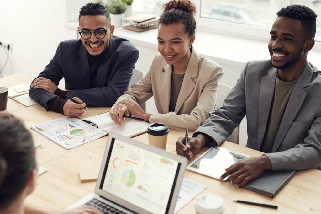 Business Collaboration Rooms Enhance Productivity & Teamwork